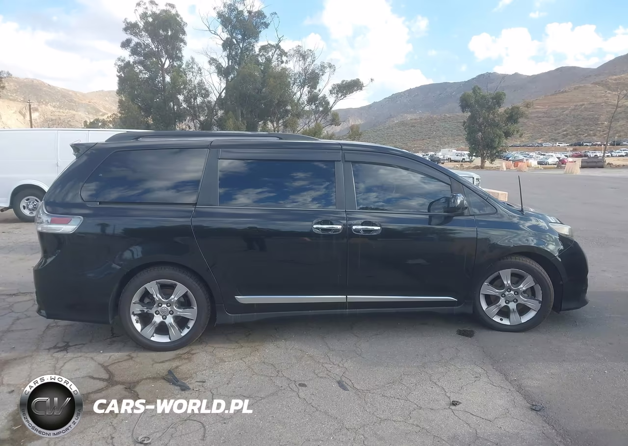 2013 Toyota Sienna Se 8 Passenger VIN:5TDXK3DC6DS287927 - 13
