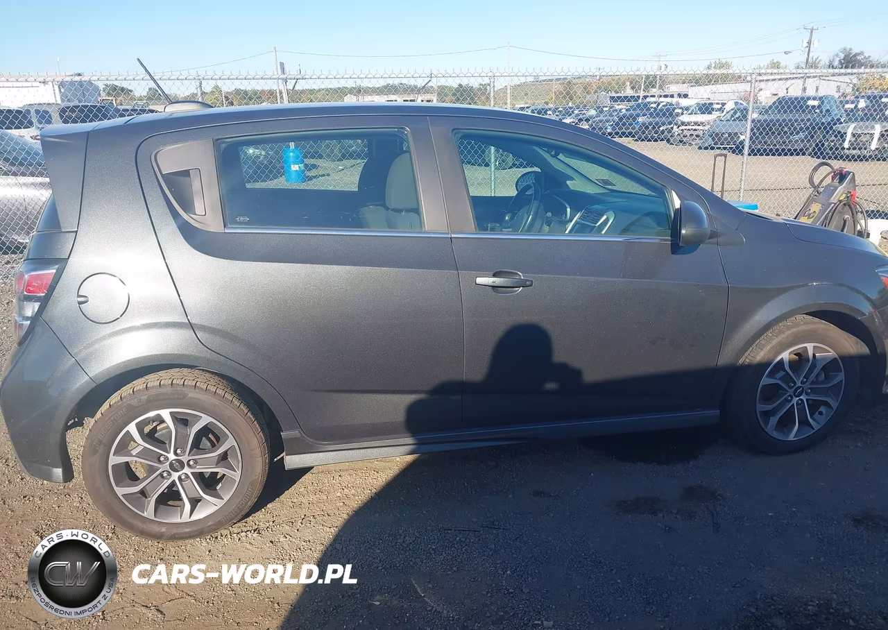 2019 Chevrolet Sonic Lt Auto VIN:1G1JD6SB7K4110896 - 13