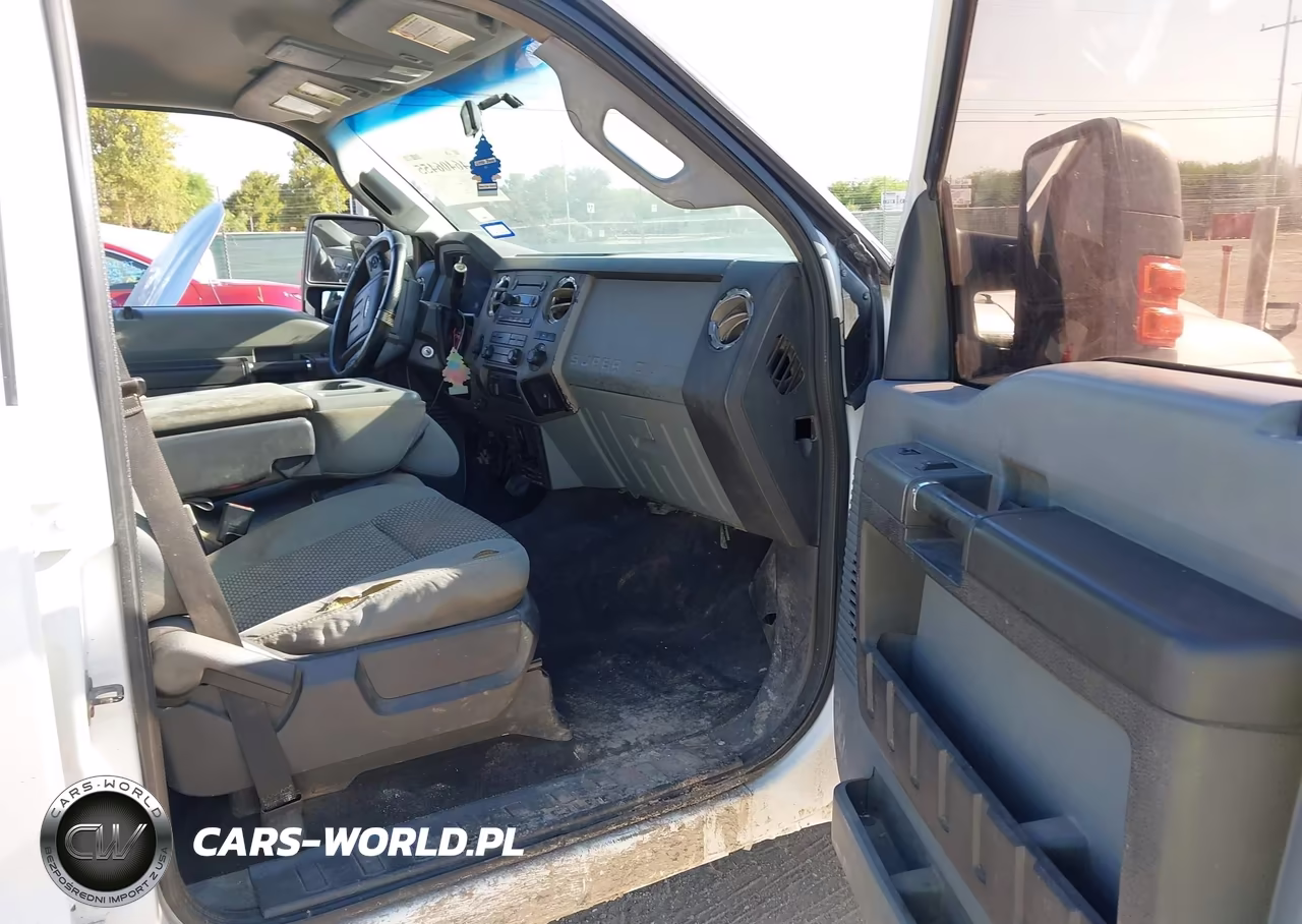 2012 Ford F-250 Xlt VIN:1FT7W2A66CEA32177 - 5