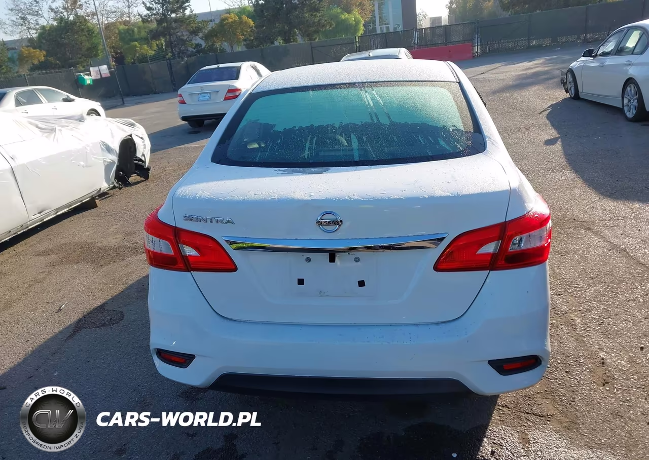 2017 Nissan Sentra S VIN:3N1AB7AP4HY348925 - 17