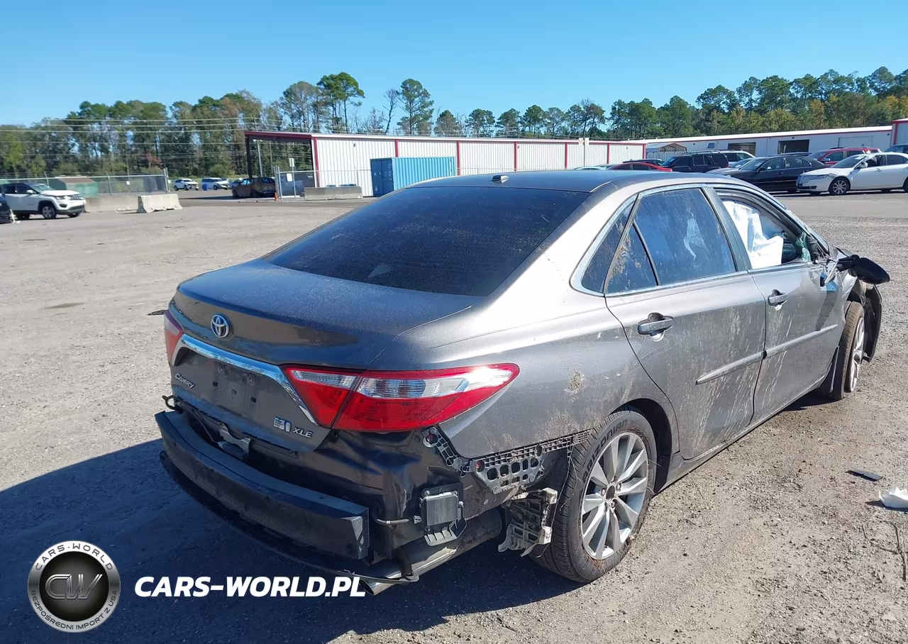 2017 Toyota Camry Hybrid Xle VIN:4T1BD1FK0HU220735 - 4