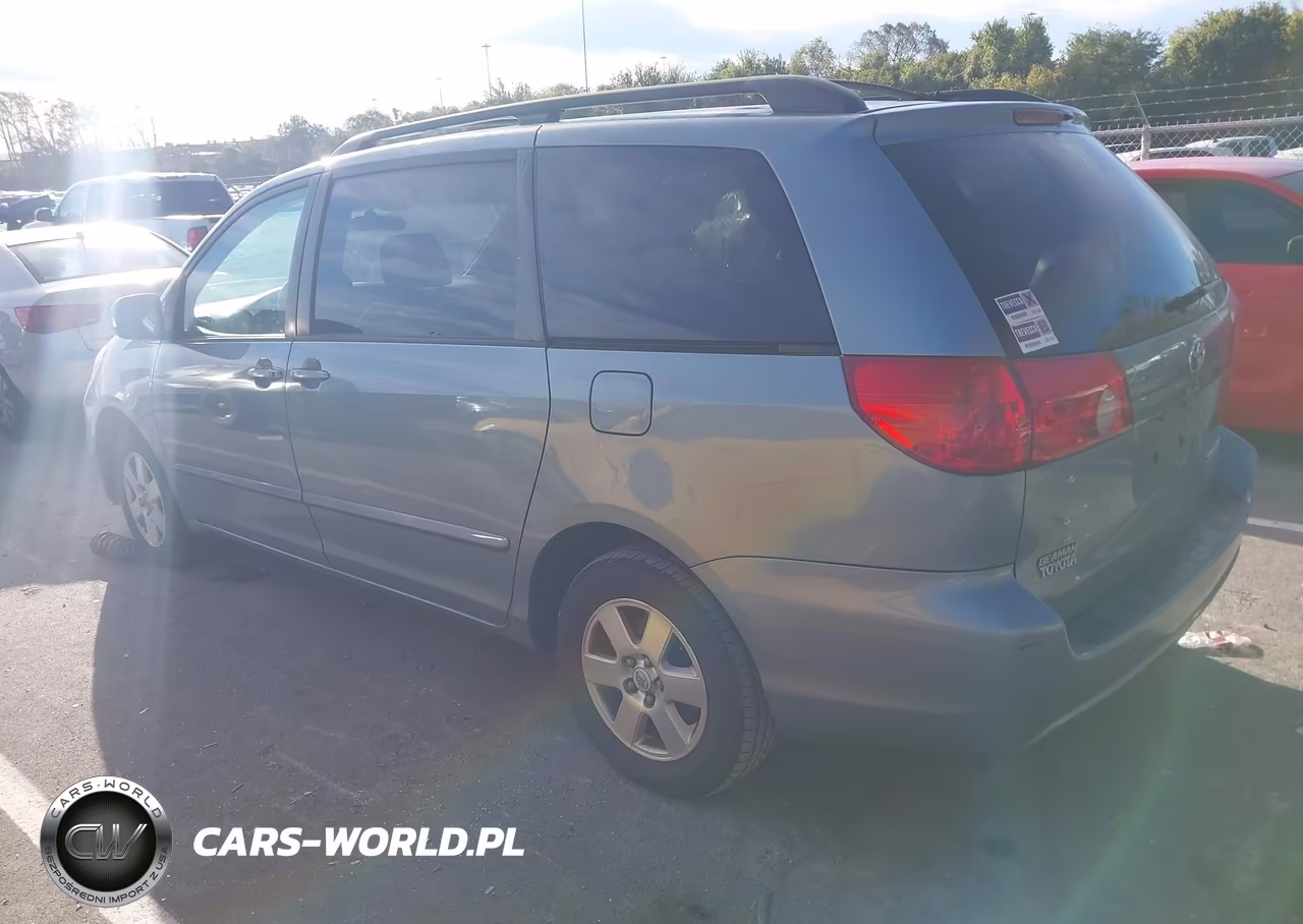 2007 Toyota Sienna Le VIN:5TDZK23C17S018064 - 3
