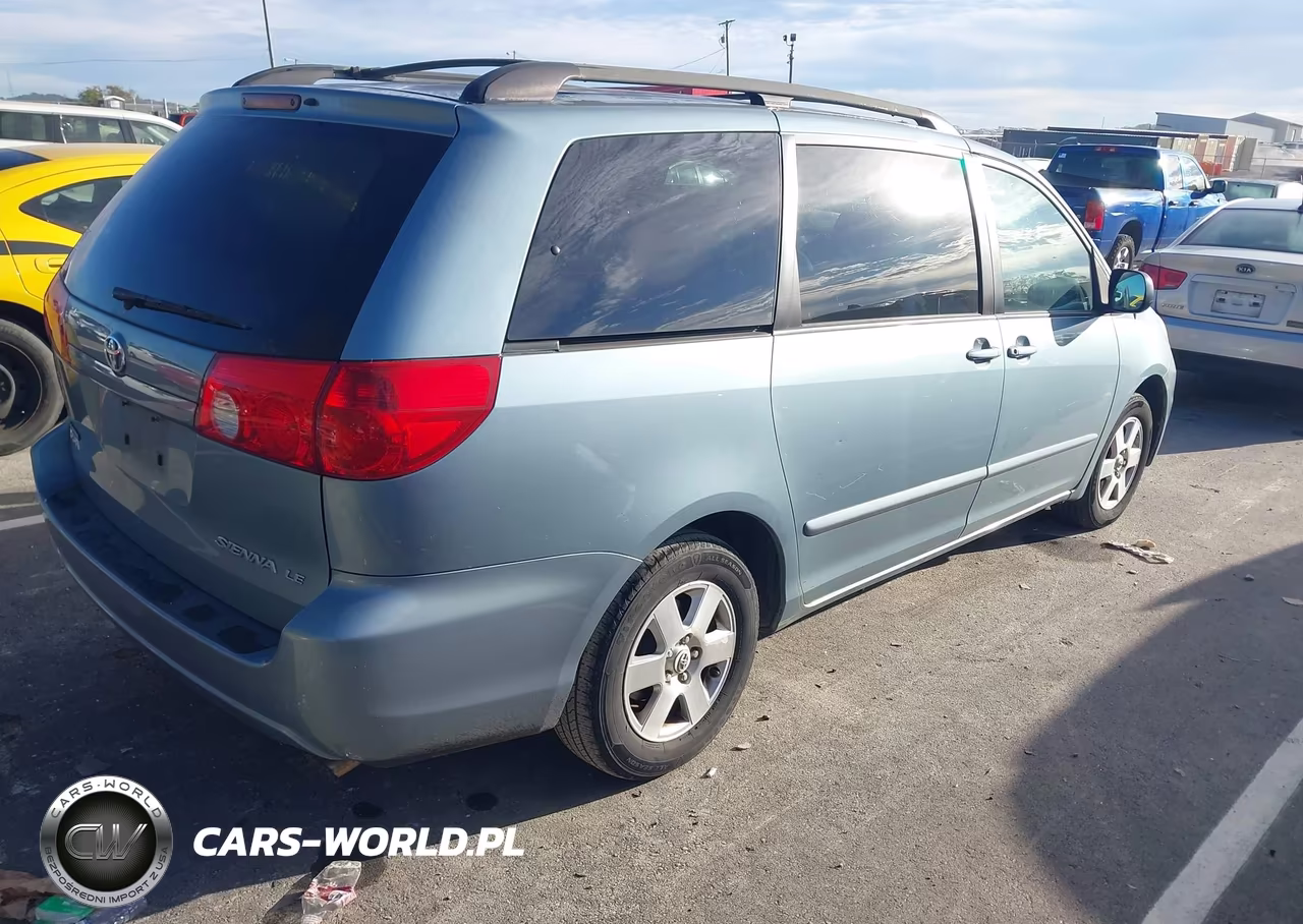 2007 Toyota Sienna Le VIN:5TDZK23C17S018064 - 4