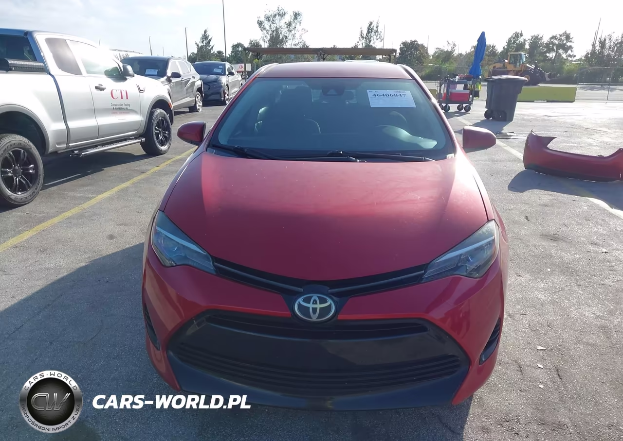 2017 Toyota Corolla Le VIN:5YFBURHE1HP731829 - 13