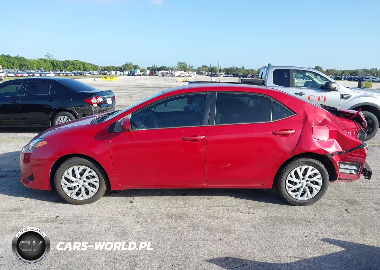 2017 Toyota Corolla Le VIN:5YFBURHE1HP731829 - 15