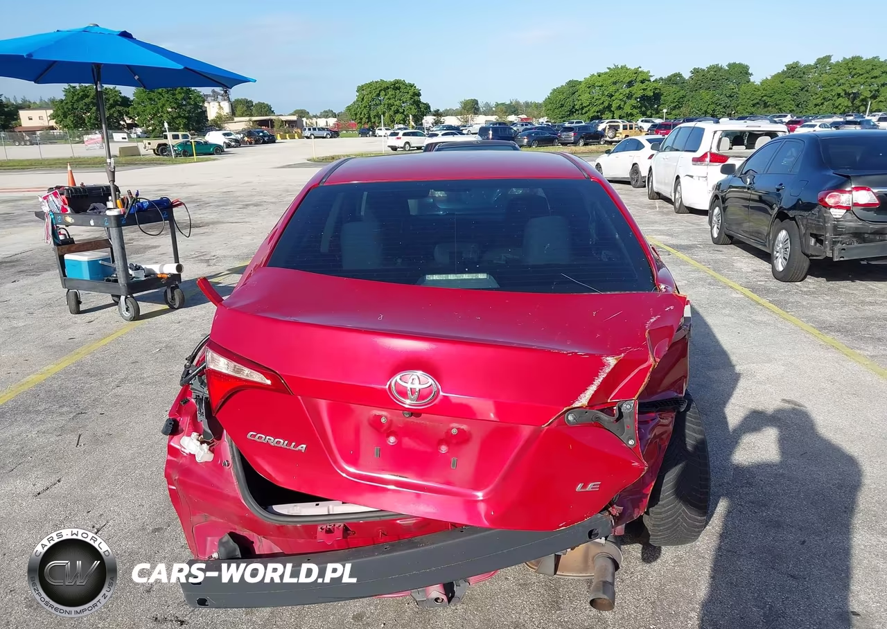 2017 Toyota Corolla Le VIN:5YFBURHE1HP731829 - 17