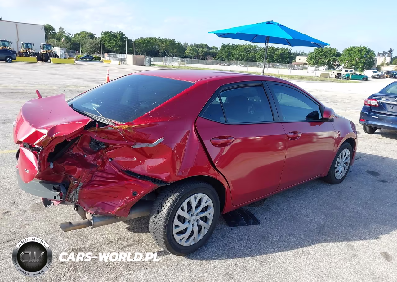 2017 Toyota Corolla Le VIN:5YFBURHE1HP731829 - 18