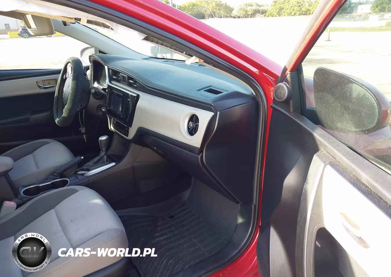 2017 Toyota Corolla Le VIN:5YFBURHE1HP731829 - 5