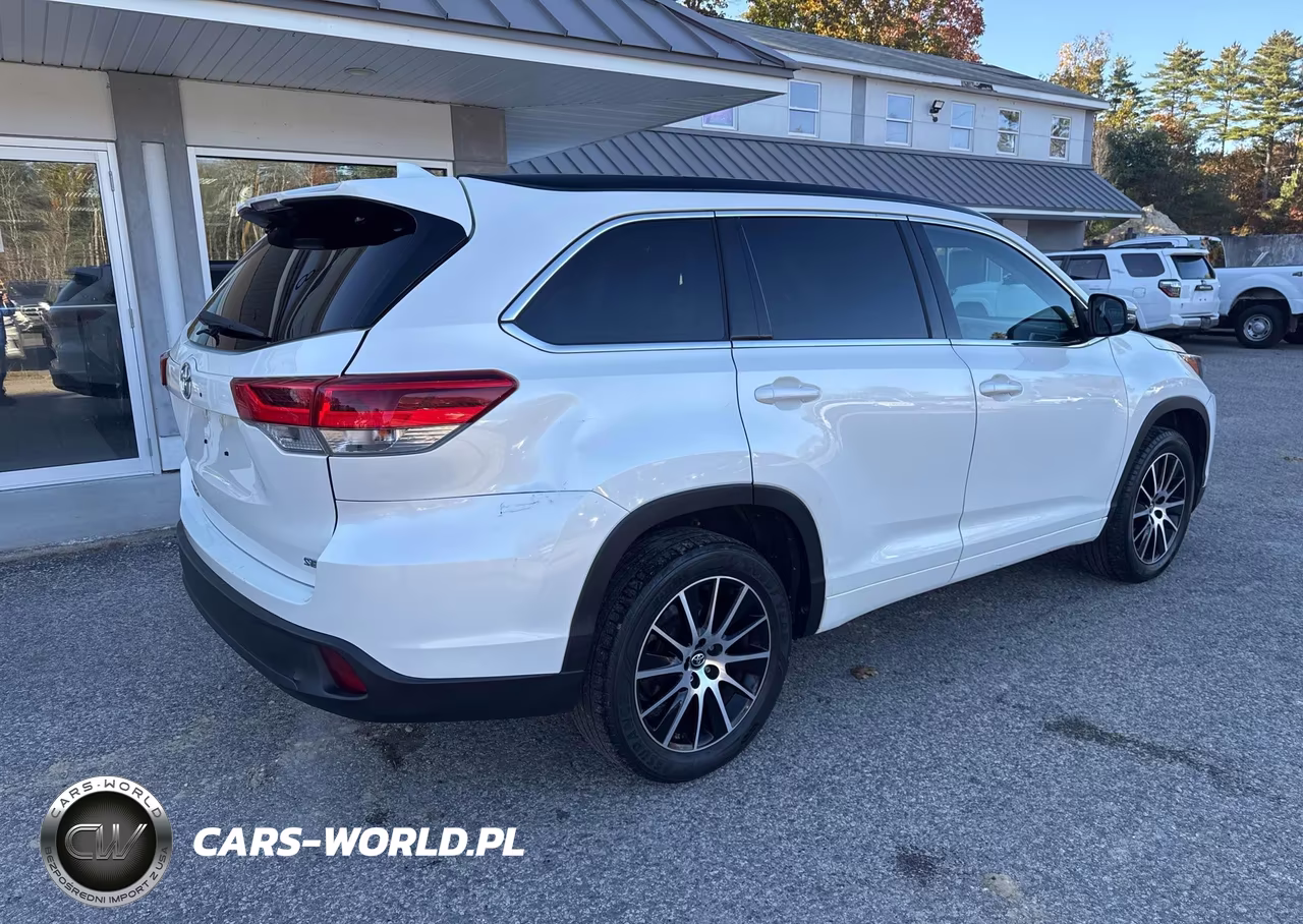 2018 Toyota Highlander Se-Xle VIN:5TDKZRFH3JS545642 - 4