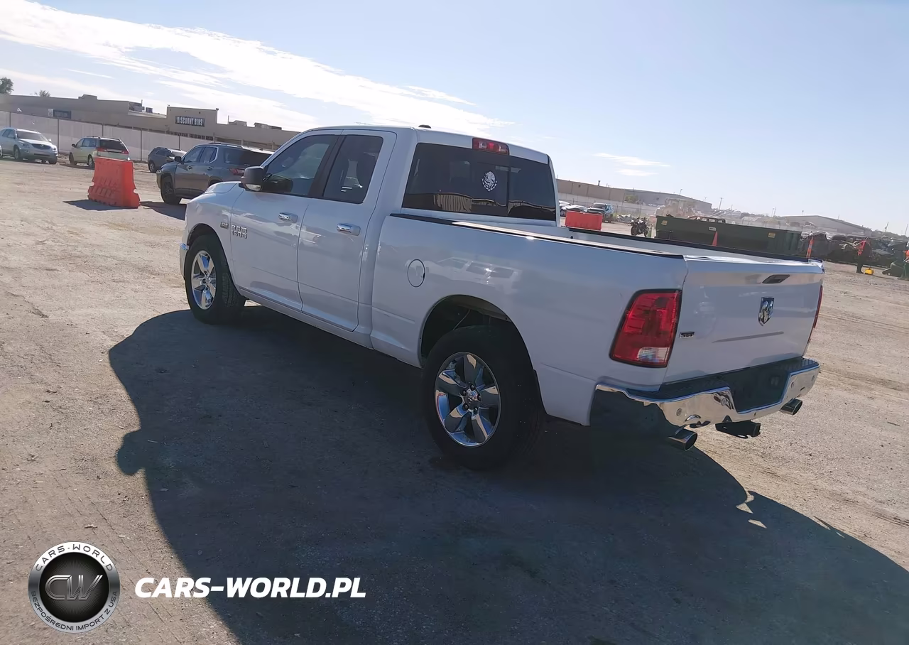 2015 Ram 1500 Big Horn VIN:1C6RR6GT0FS750633 - 3