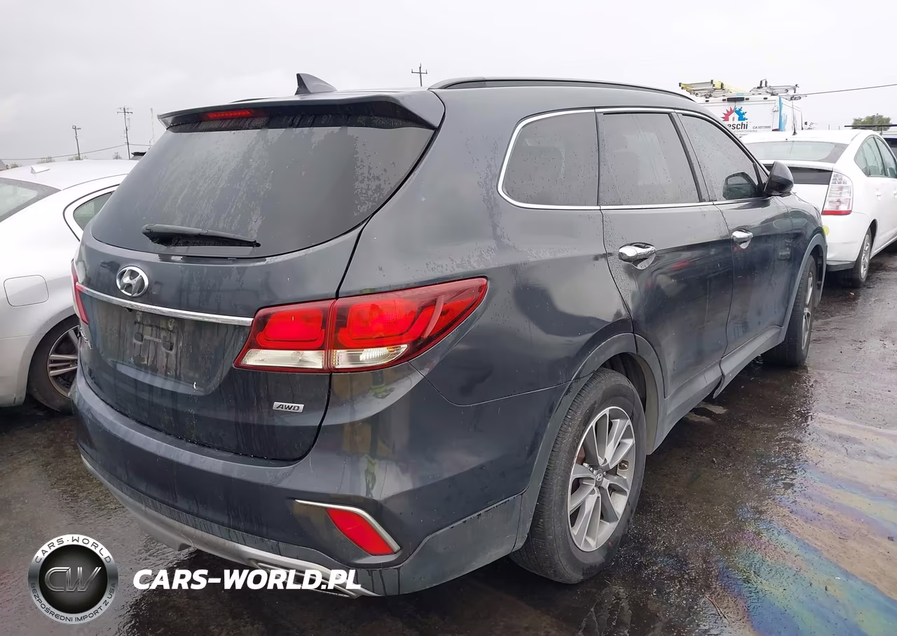 2017 Hyundai Santa Fe Se VIN:KM8SMDHF7HU169073 - 4