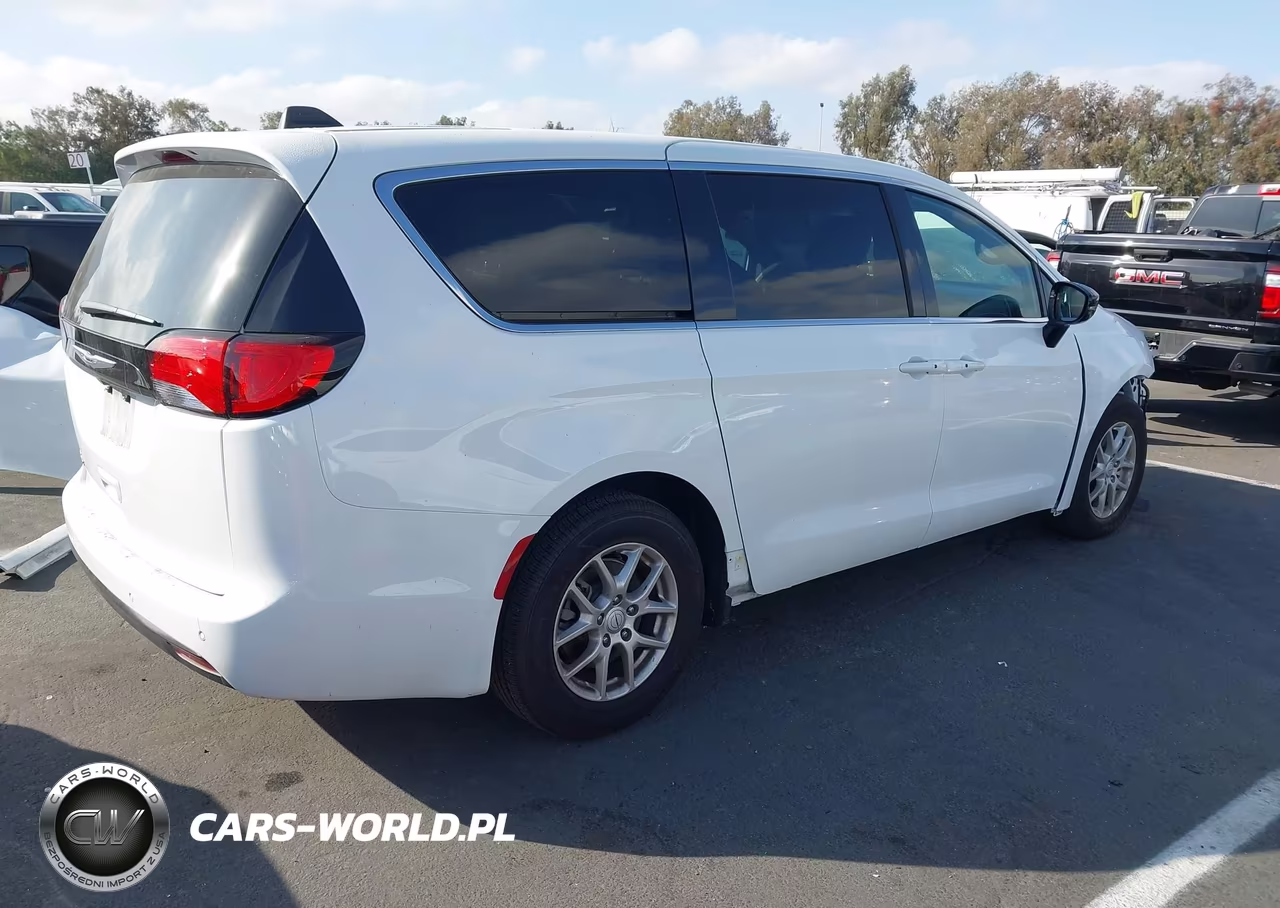 2026 Chrysler Voyager Lx VIN:2C4RC1CGXTR153265 - 4