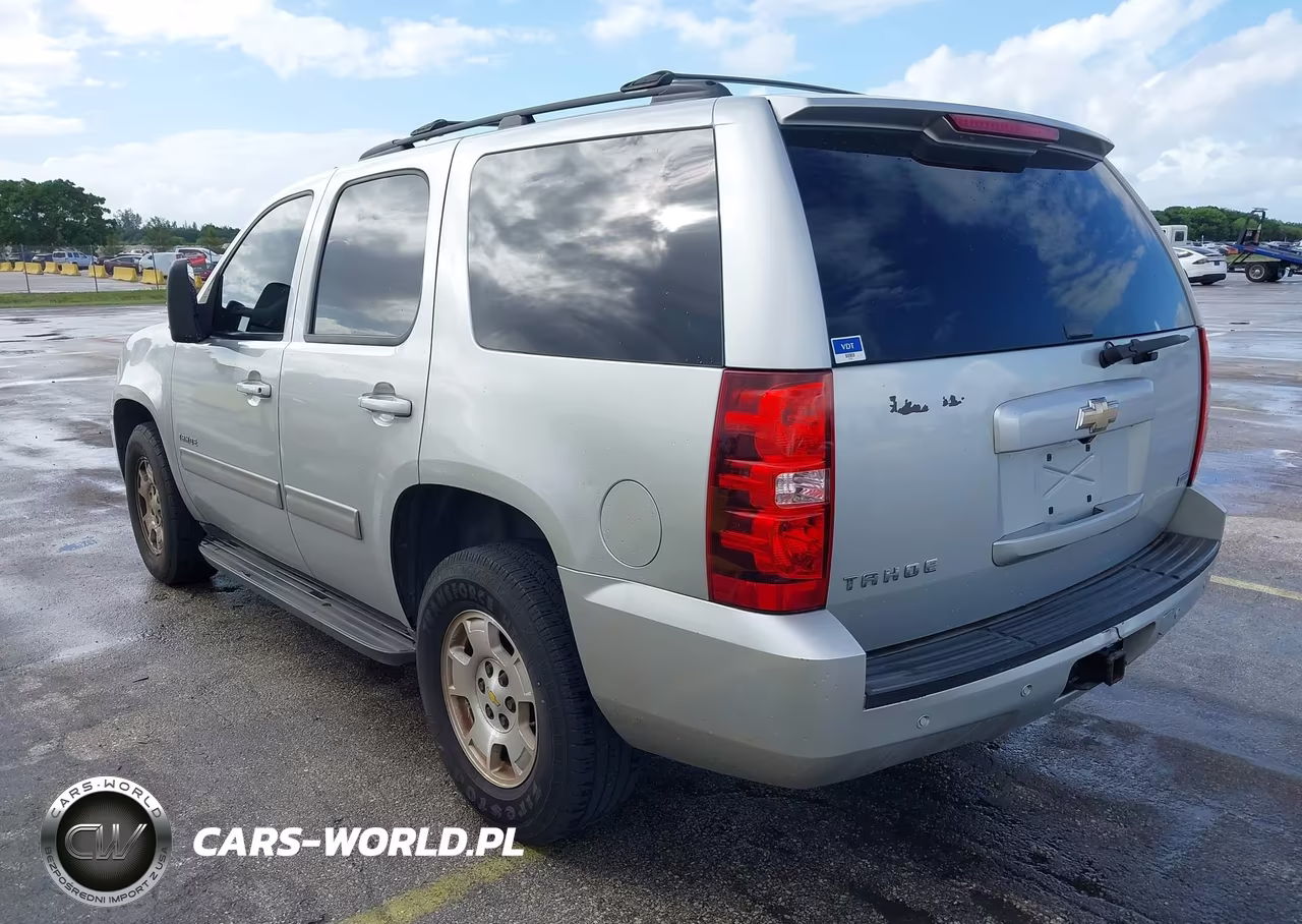 2011 Chevrolet Tahoe Ls VIN:1GNSCAE05BR311797 - 3