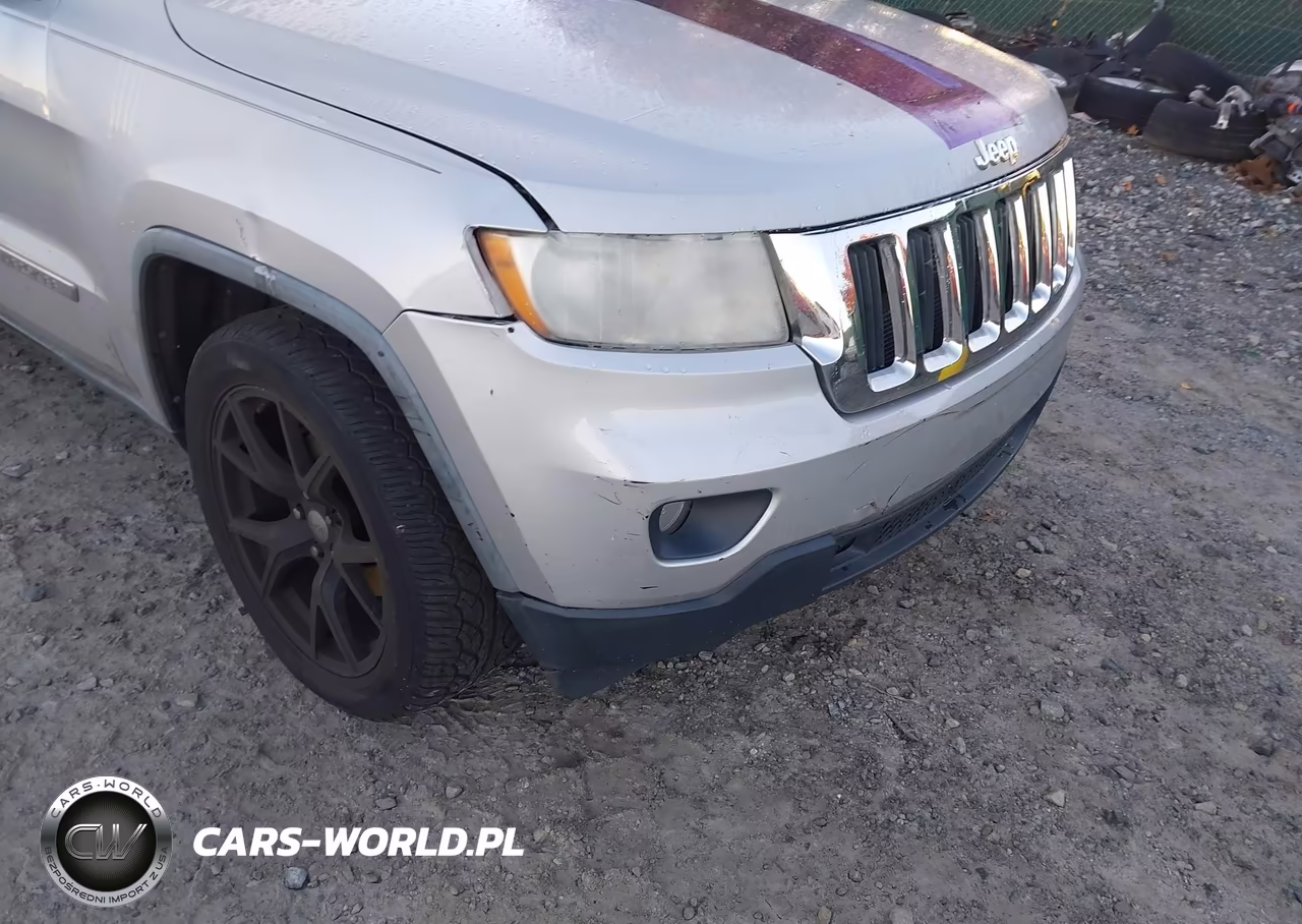 2011 Jeep Grand Cherokee Laredo VIN:1J4RR4GG4BC544262 - 12