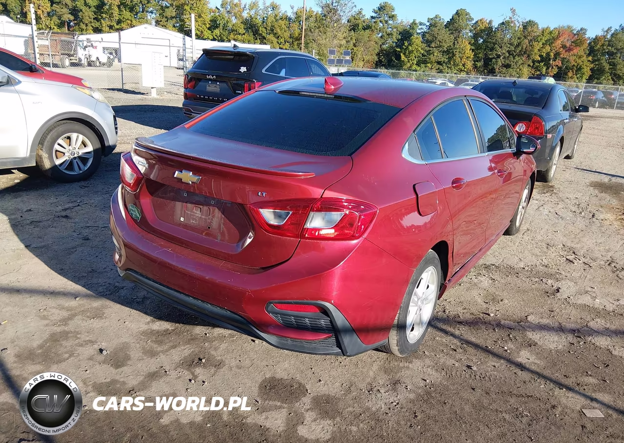 2018 Chevrolet Cruze Lt Auto VIN:1G1BE5SM4J7171729 - 4