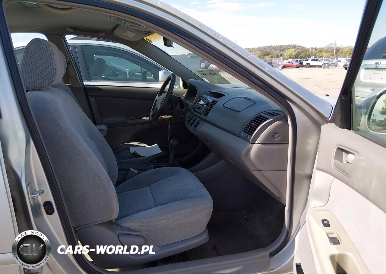 2003 Toyota Camry Le VIN:4T1BE32K43U694193 - 5