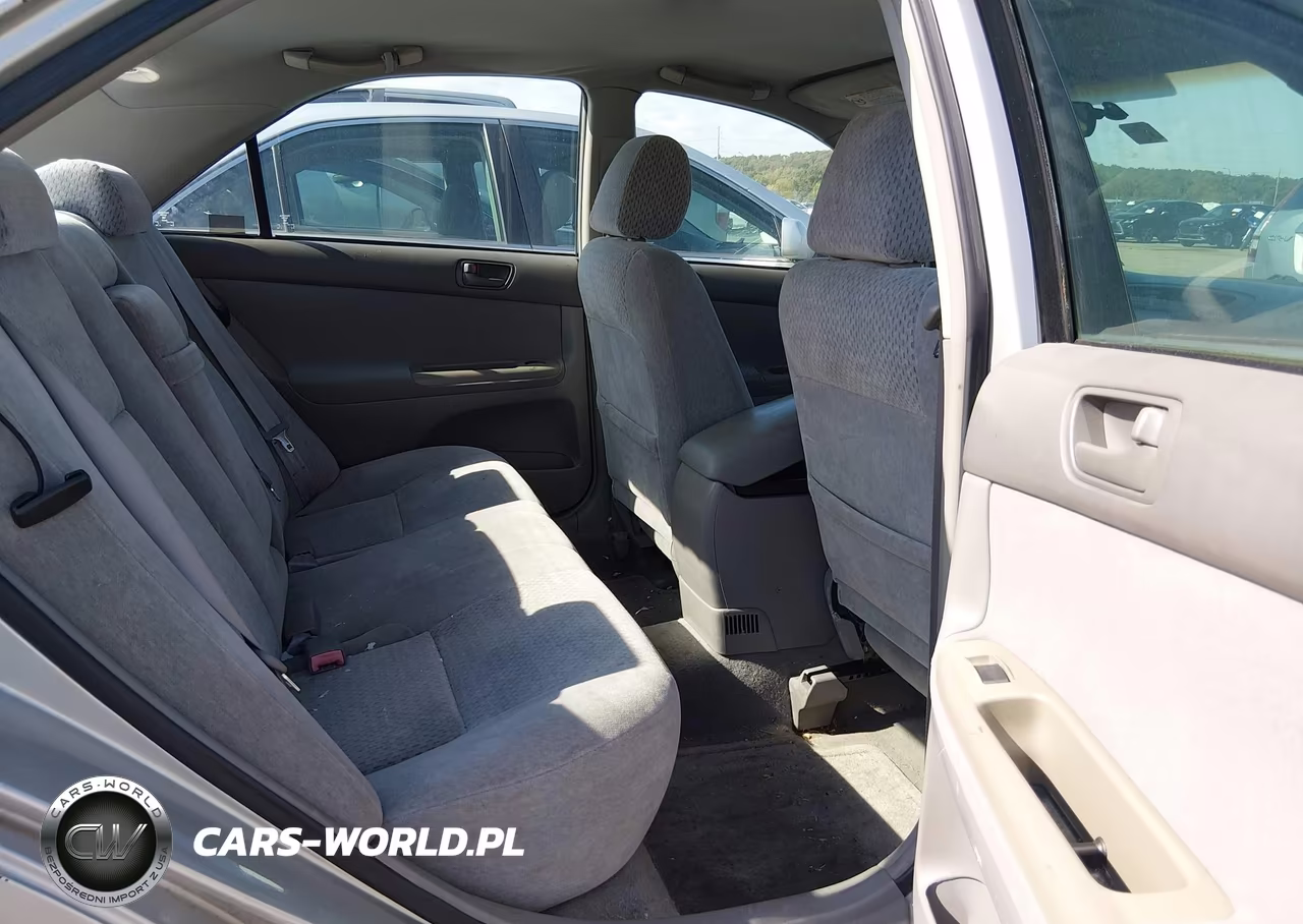 2003 Toyota Camry Le VIN:4T1BE32K43U694193 - 8