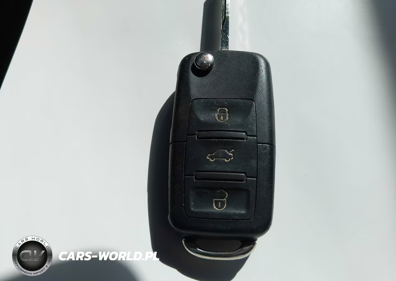 2008 Volkswagen Rabbit S VIN:WVWAA71K38W055500 - 11
