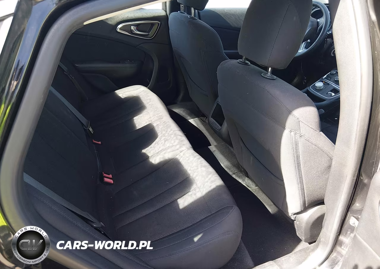 2015 Chrysler 200 Limited VIN:1C3CCCAB4FN564420 - 8