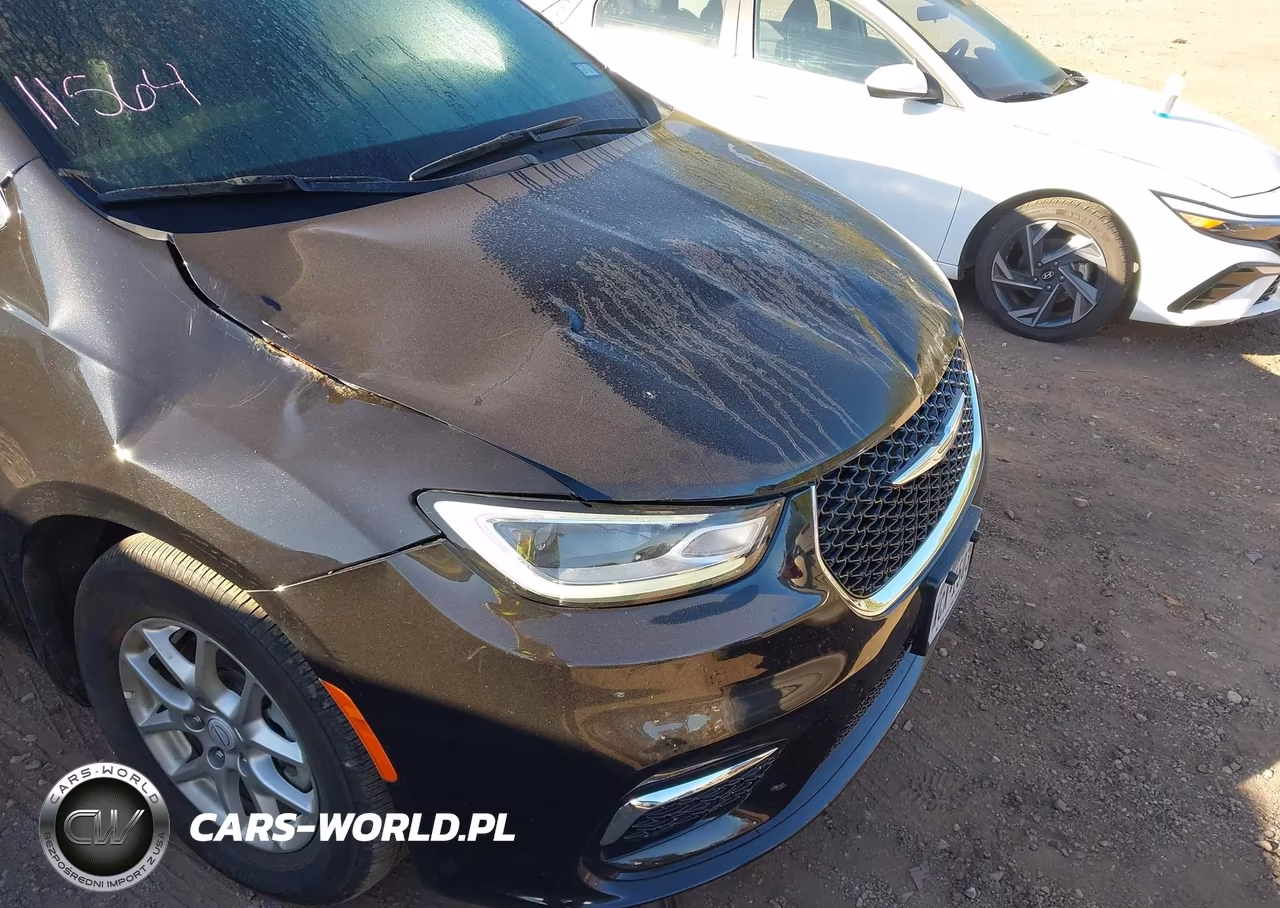 2026 Chrysler Pacifica Select VIN:2C4RC1BG7TR155203 - 17