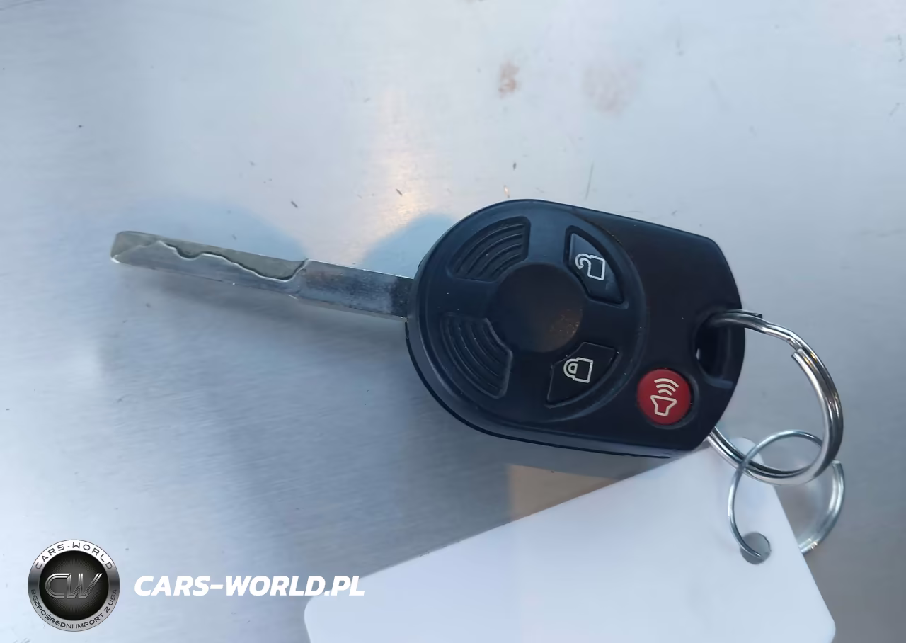 2018 Ford Escape S VIN:1FMCU0F7XJUB22876 - 11