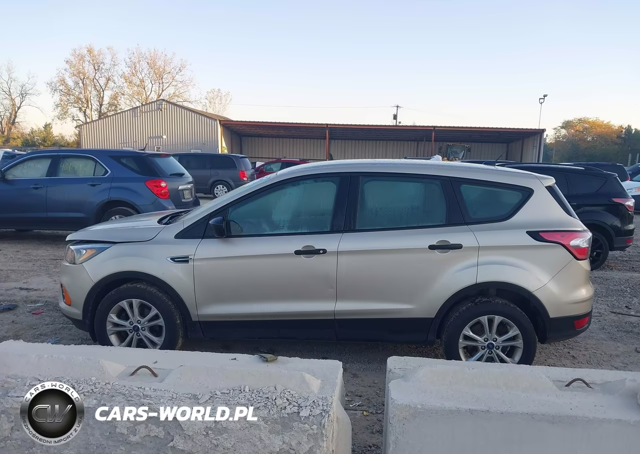 2018 Ford Escape S VIN:1FMCU0F7XJUB22876 - 14