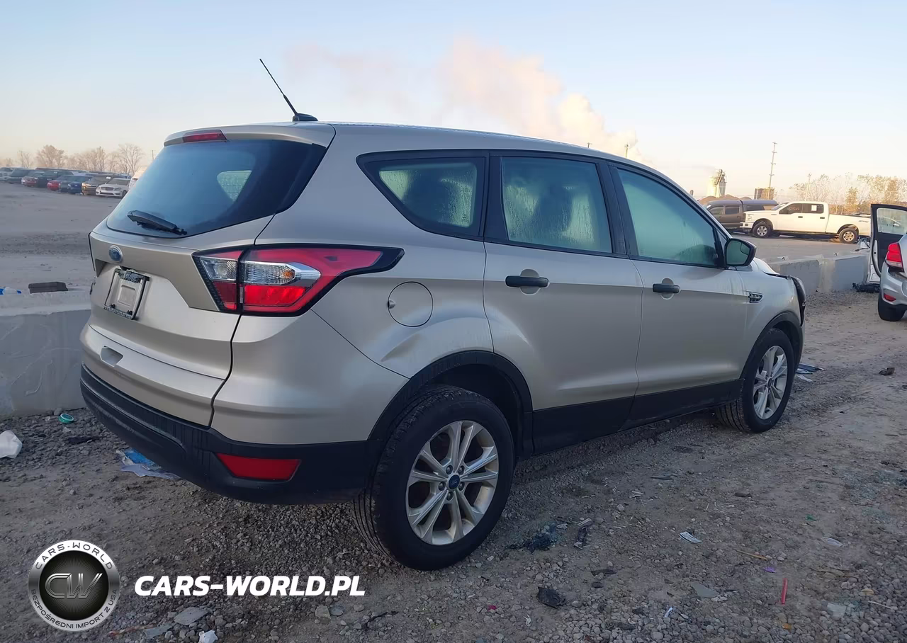 2018 Ford Escape S VIN:1FMCU0F7XJUB22876 - 4