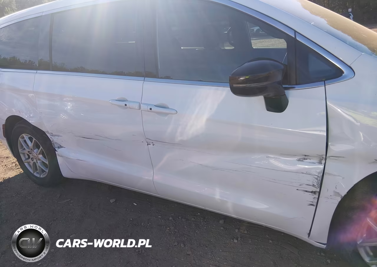 2025 Chrysler Pacifica Select VIN:2C4RC1BG7SR531929 - 17