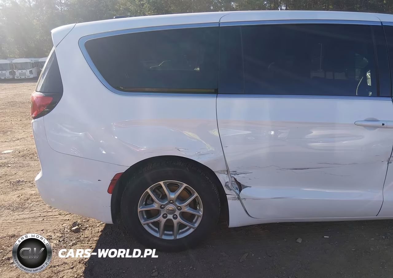 2025 Chrysler Pacifica Select VIN:2C4RC1BG7SR531929 - 18