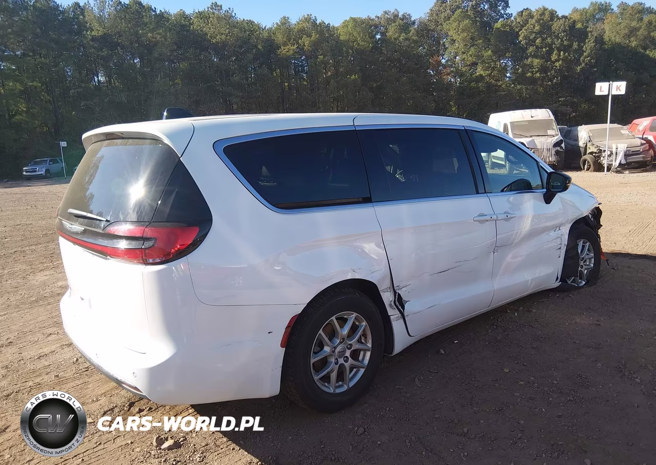 2025 Chrysler Pacifica Select VIN:2C4RC1BG7SR531929 - 4