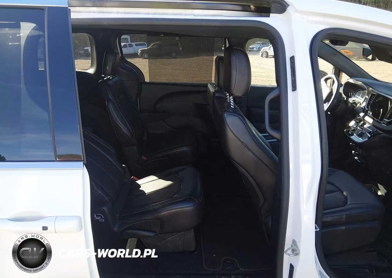 2025 Chrysler Pacifica Select VIN:2C4RC1BG7SR531929 - 8
