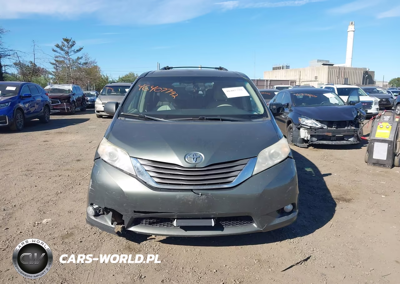 2011 Toyota Sienna Xle V6 VIN:5TDYK3DC6BS127032 - 12