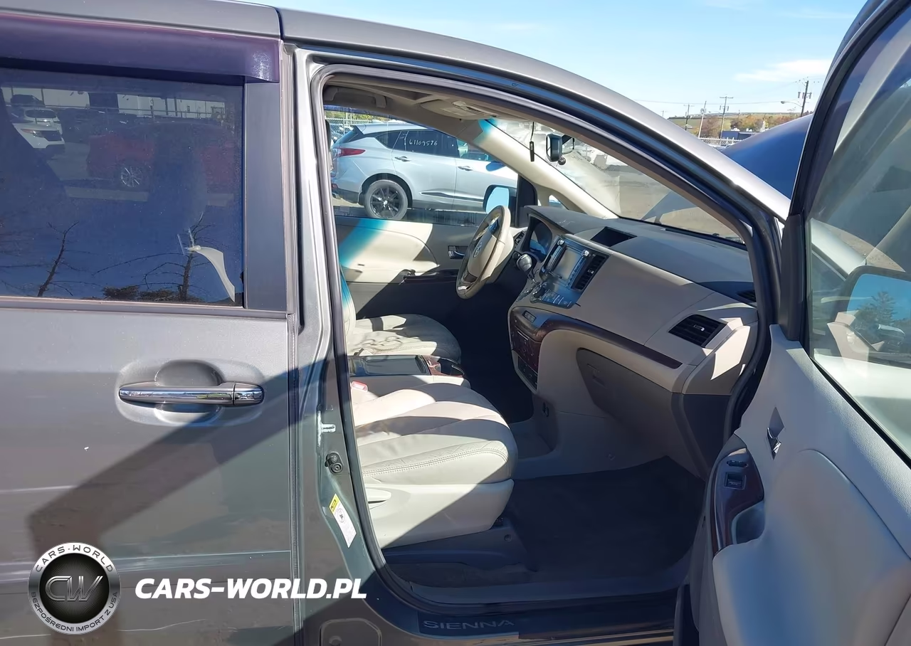 2011 Toyota Sienna Xle V6 VIN:5TDYK3DC6BS127032 - 5