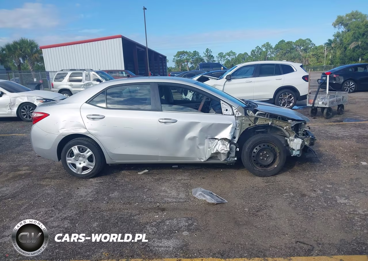 2019 Toyota Corolla Le VIN:5YFBURHE9KP885406 - 13