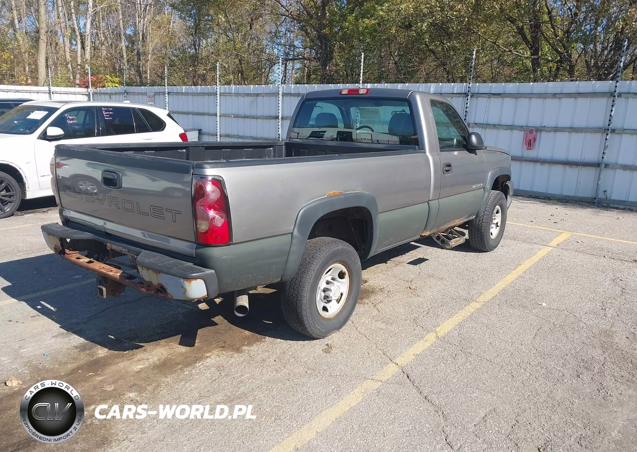 2006 Chevrolet Silverado 2500Hd Work Truck VIN:1GCHC24U86E286145 - 4