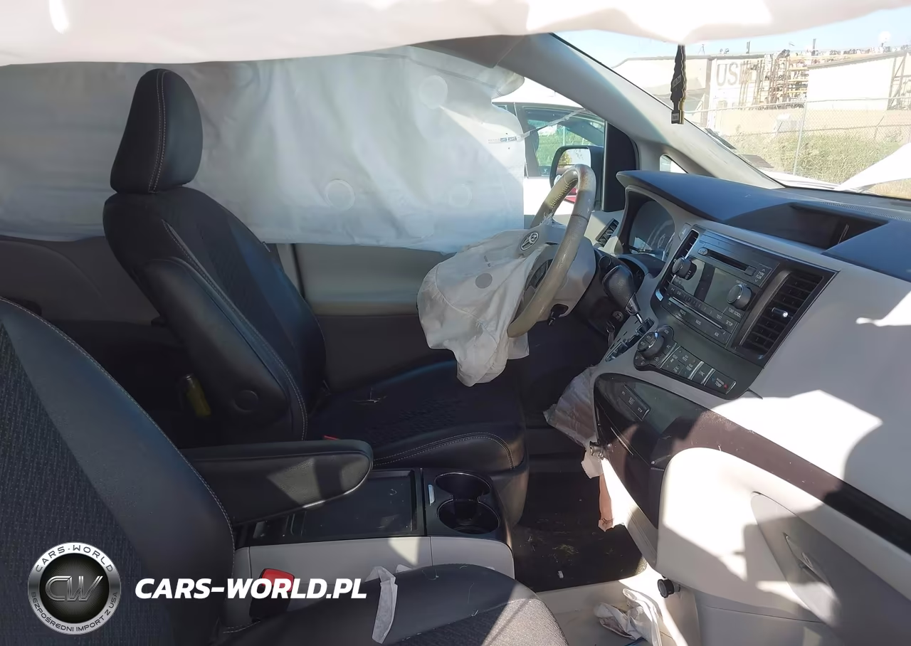 2011 Toyota Sienna Se VIN:5TDXK3DC5BS081561 - 5