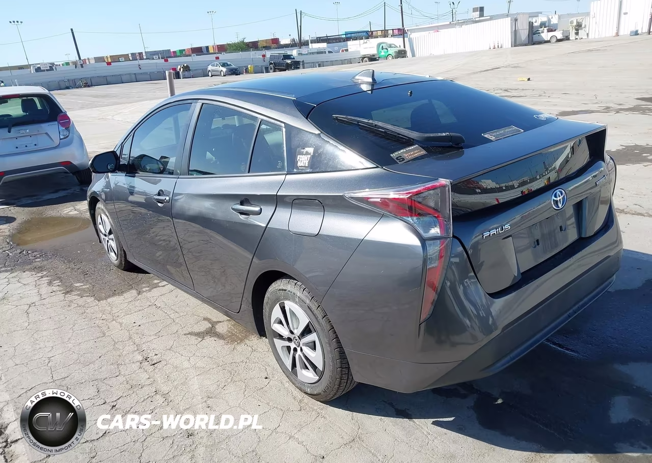 2017 Toyota Prius Three VIN:JTDKARFU3H3030267 - 3