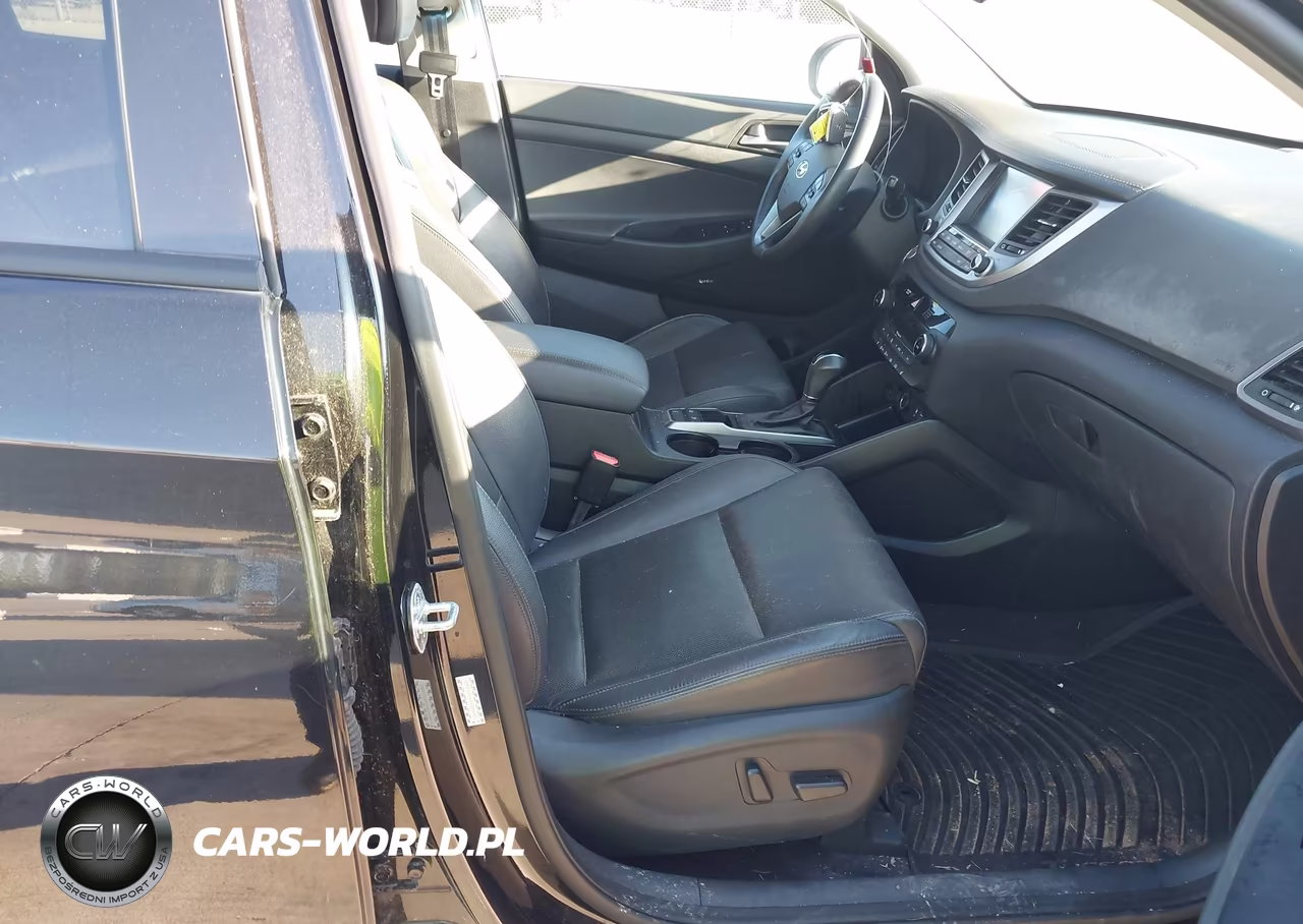 2017 Hyundai Tucson Se Plus VIN:KM8J3CA47HU365337 - 5