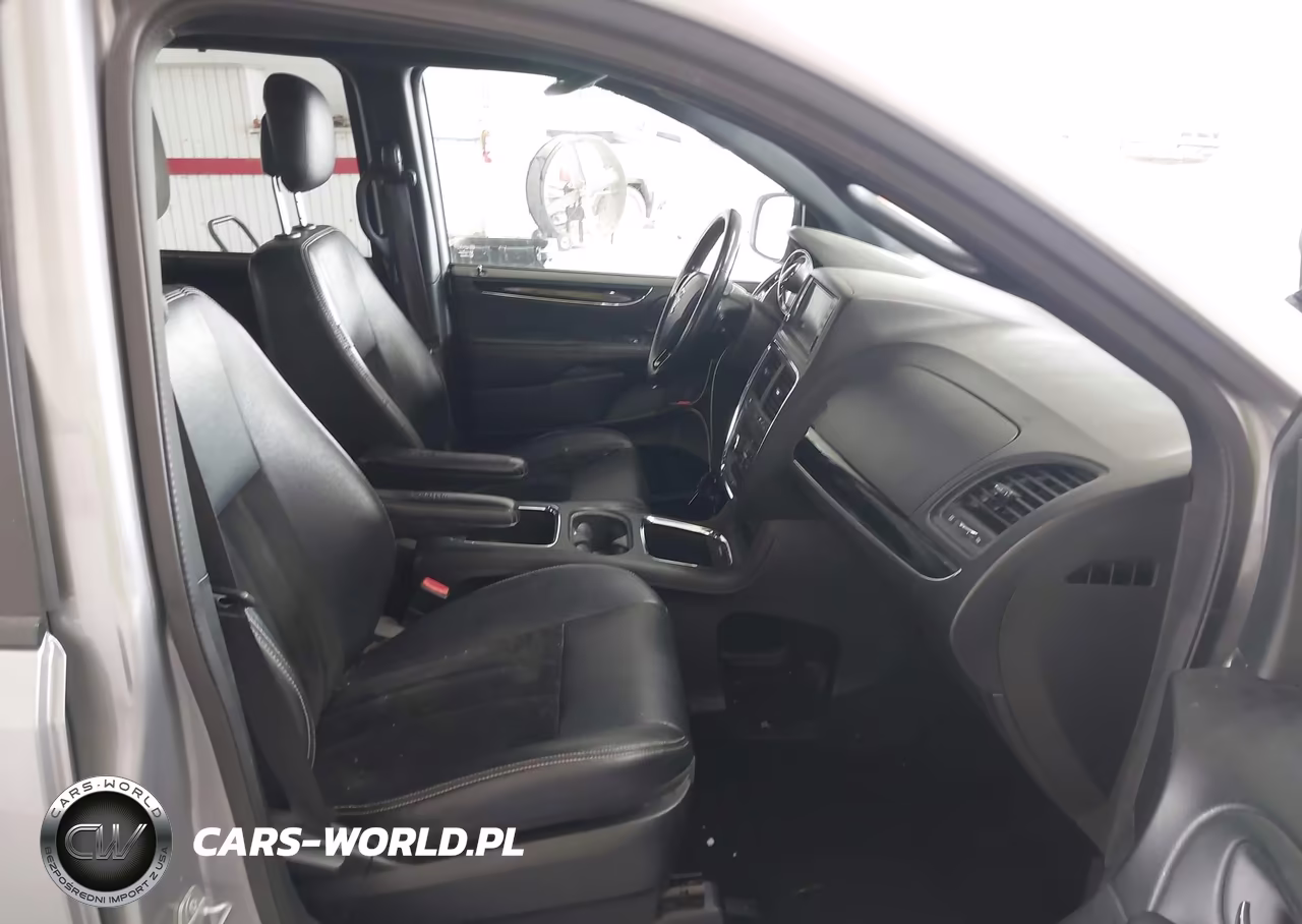 2015 Dodge Grand Caravan Sxt Plus VIN:2C4RDGCG4FR704827 - 5