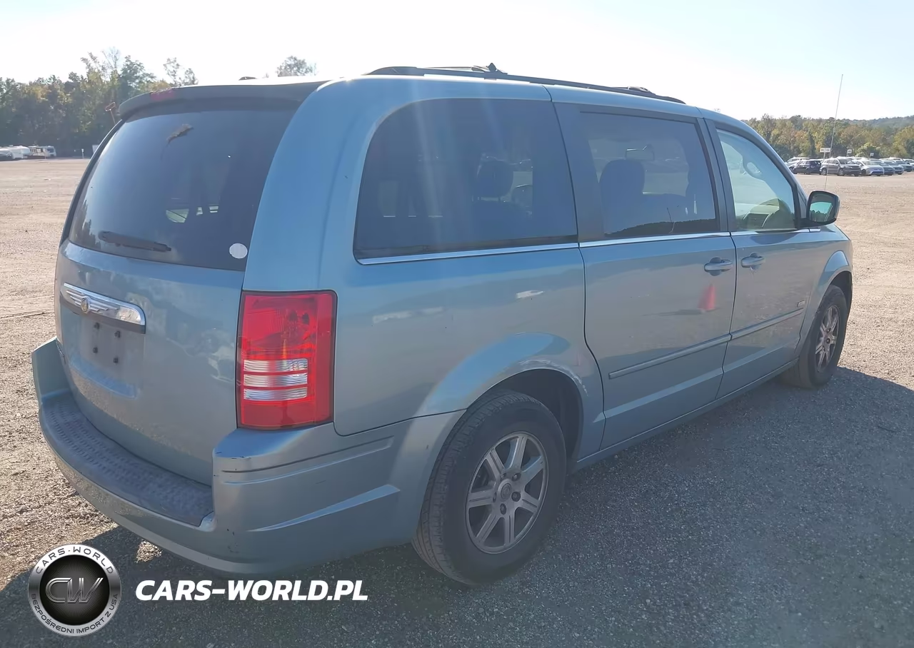 2008 Chrysler Town & Country Touring VIN:2A8HR54P48R710915 - 4