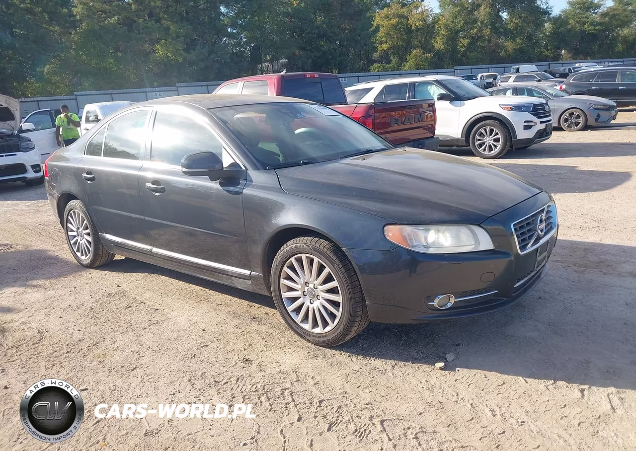 2013 Volvo S80 3.2-3.2 Platinum-3.2 Premier Plus