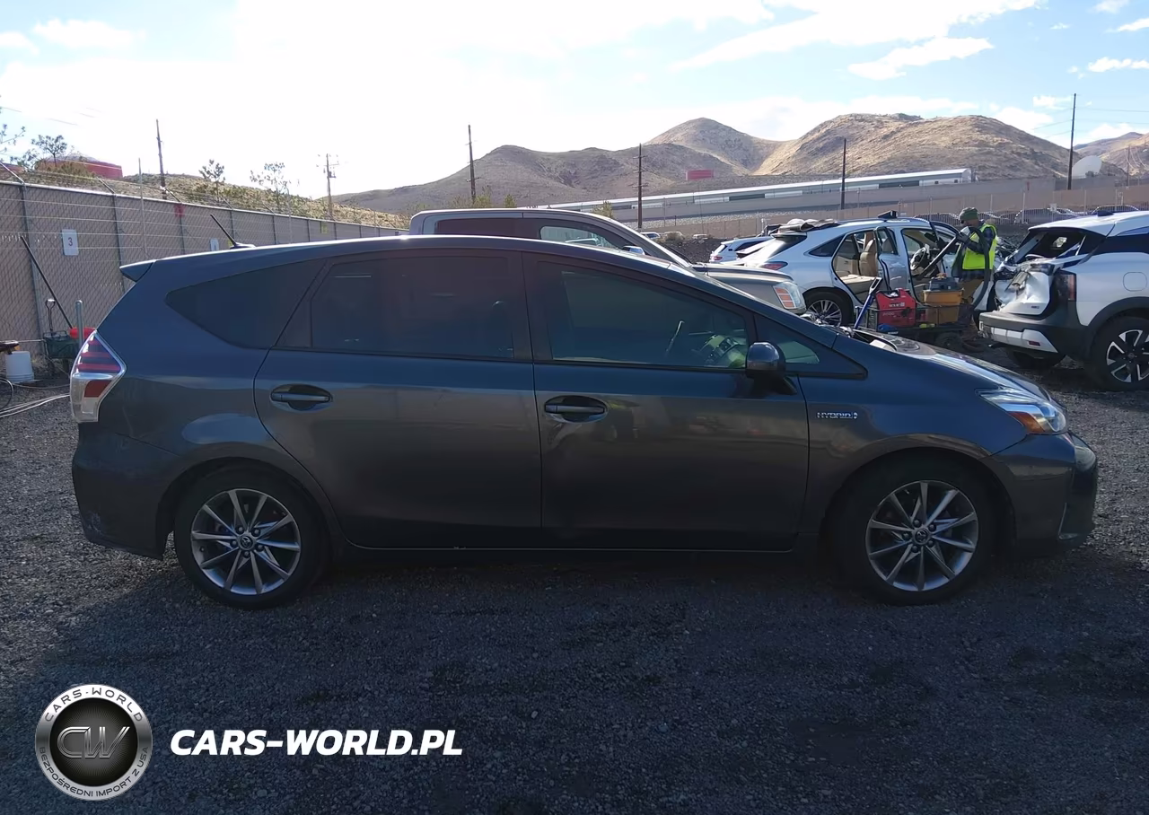 2016 Toyota Prius V Five VIN:JTDZN3EU4GJ041614 - 13