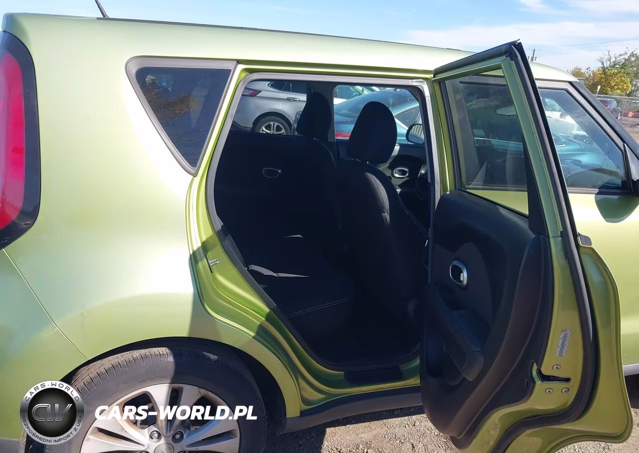 2015 Kia Soul + VIN:KNDJP3A53F7784864 - 8