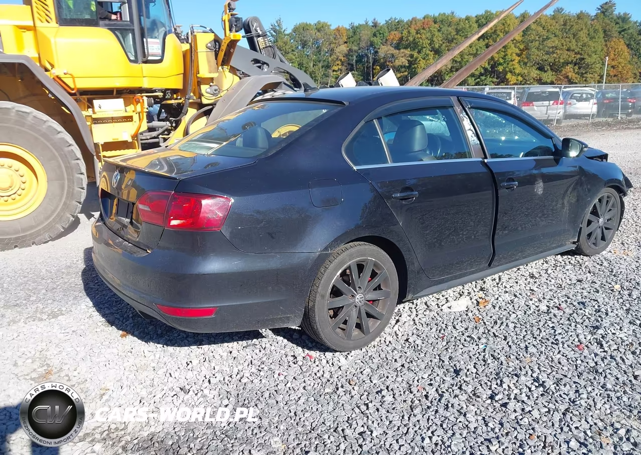 2013 Volkswagen Jetta Gli VIN:3VW5A7AJ3DM246219 - 4