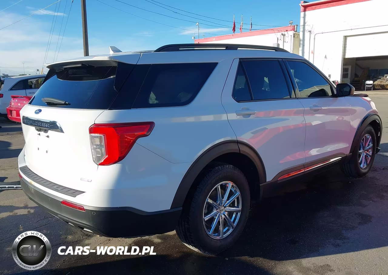 2020 Ford Explorer Xlt VIN:1FMSK8DH1LGA92437 - 4