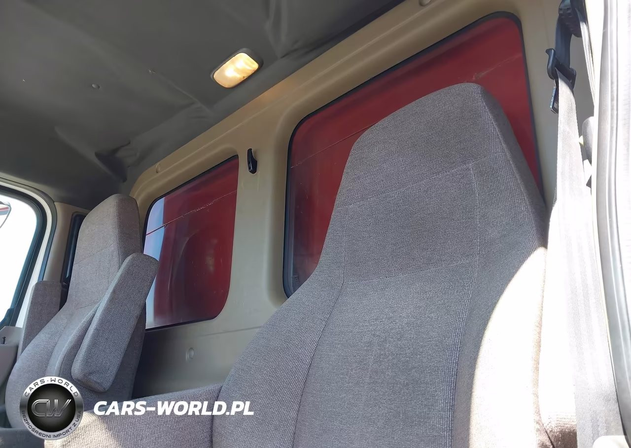 2013 Freightliner Cascadia 125 VIN:3AKJGEDVXDSFH4799 - 7
