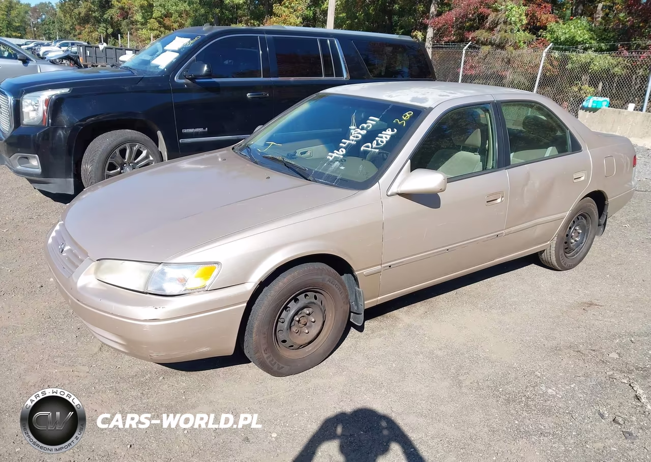 1998 Toyota Camry Le VIN:4T1BG22K1WU827260 - 2