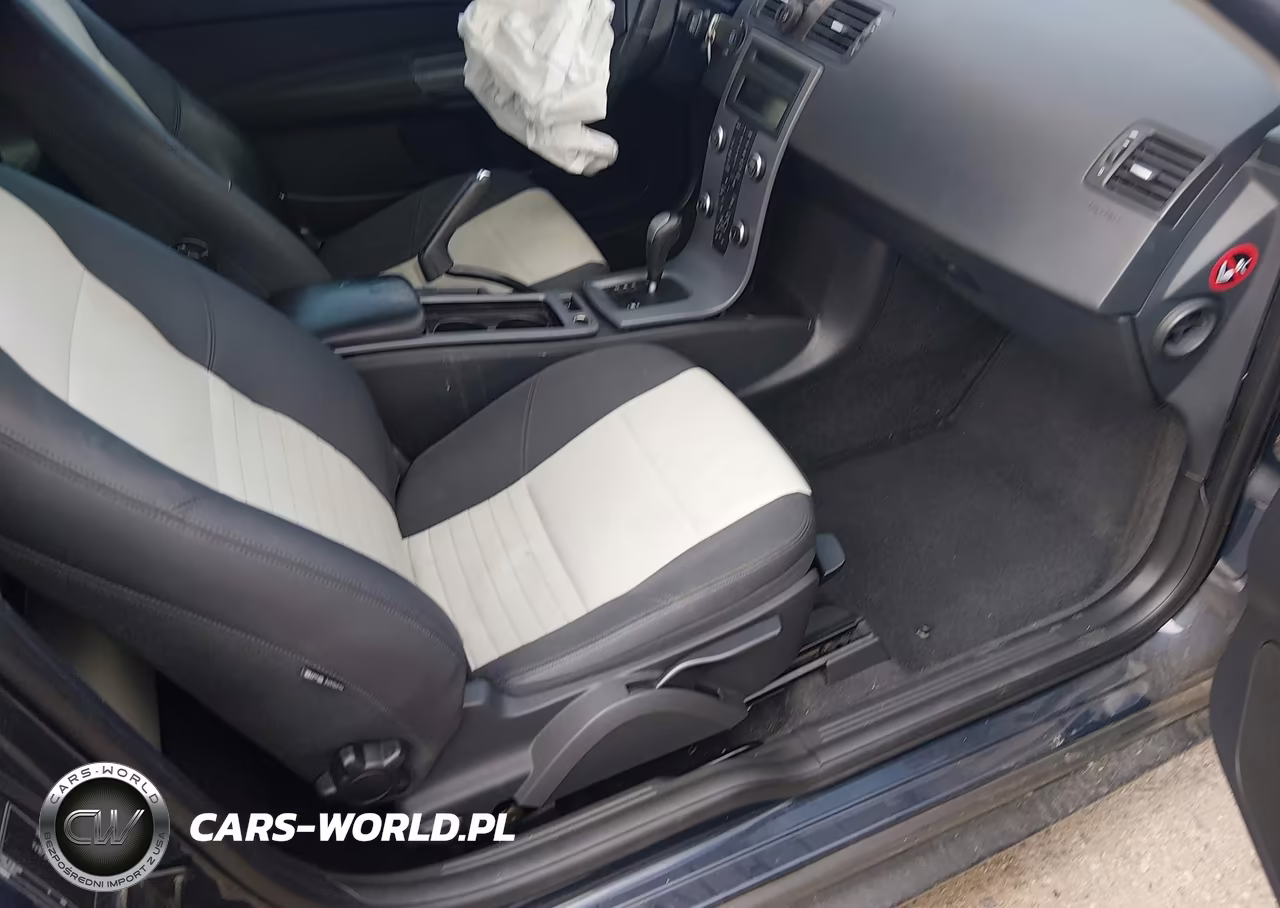 2012 Volvo C30 T5 VIN:YV1672MK6C2274402 - 5