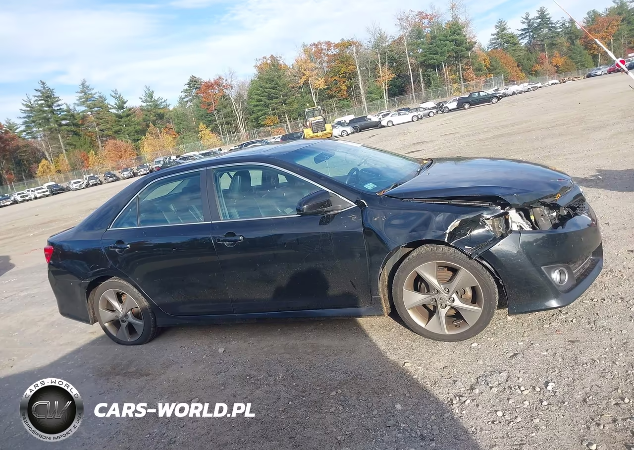 2014 Toyota Camry Se Sport VIN:4T1BF1FK2EU750548 - 13