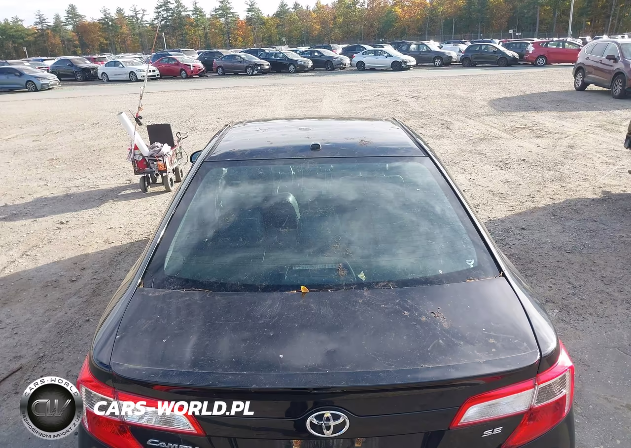 2014 Toyota Camry Se Sport VIN:4T1BF1FK2EU750548 - 18